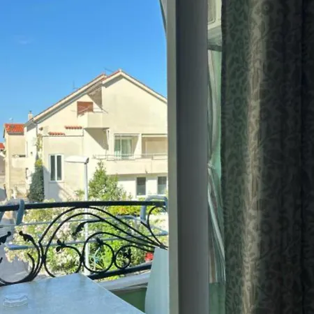 Apartment Mira Roso