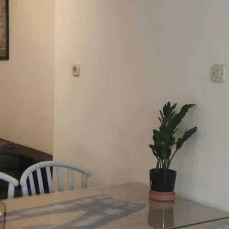 Mira Roso Apartment Makarska